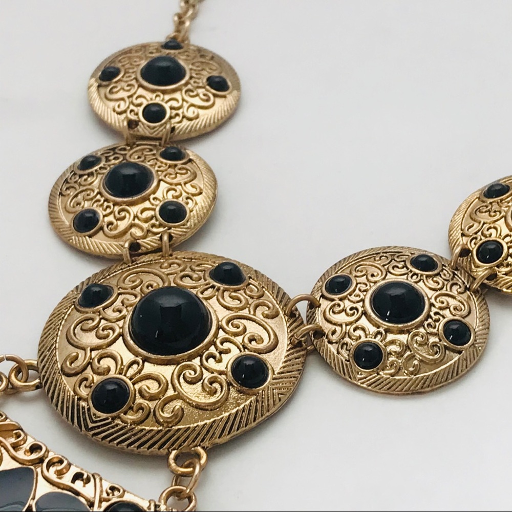 Gold Tone Black Statement‎ Necklace - Picture 4 of 5
